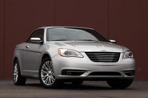 Chrysler 200 Convertible 2011 года